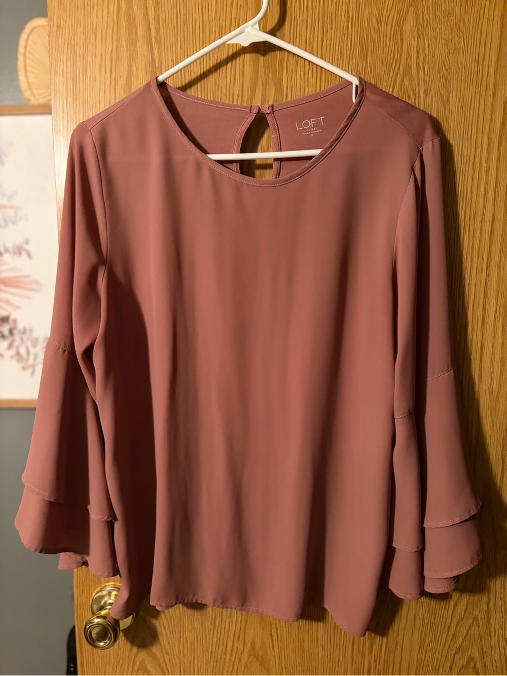 LOFT Women's Dusty Rose Ruffle Sleeve Blouse Med
